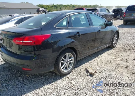 2017 Ford Focus Se z USA, uszkodzony, nr VIN 1FADP3F21HL295116